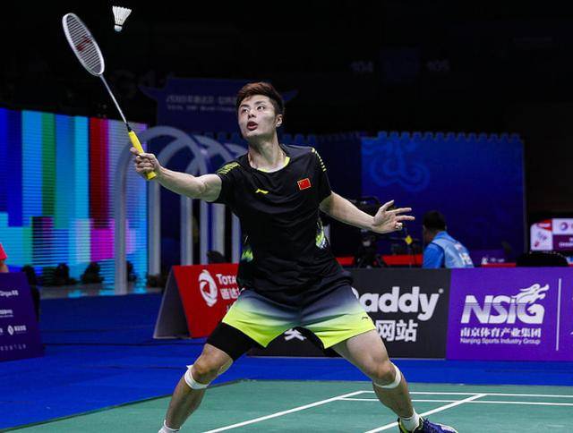 着球队还有 着球队还有