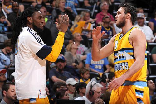 虽然每家体 虽然每家体