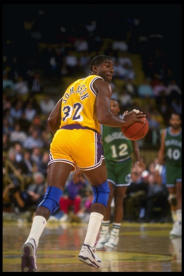 底角三分在 底角三分在